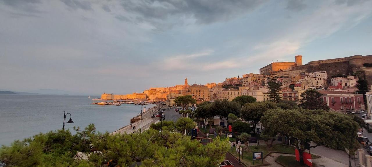 Medieval Flat Gaeta Buitenkant foto